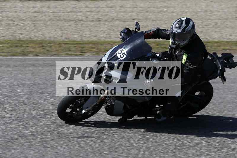 /01 02.04.2026 MAZ ADR/Gruppe gelb Gruppe gruen/55